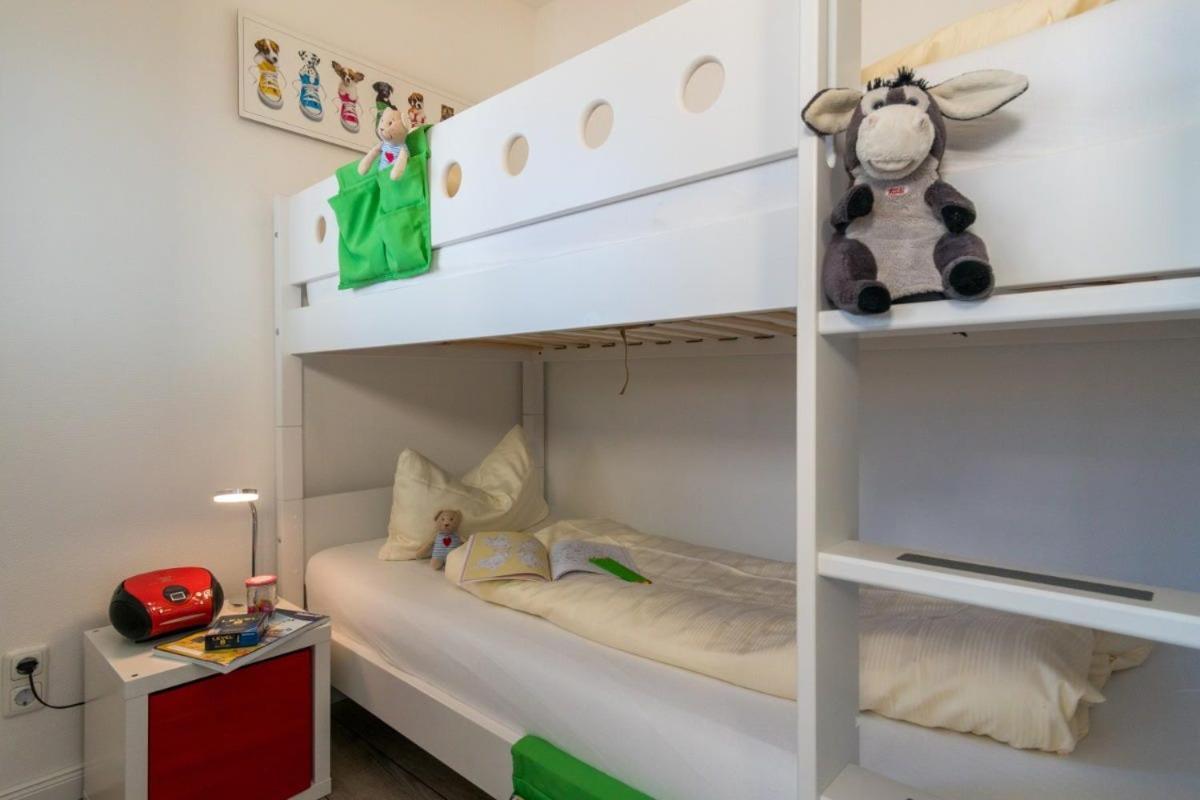 Ferienwohnung Sandkueste Mit Strandkorb & Indoor Spielplatz Heiligenhafen Exterior photo